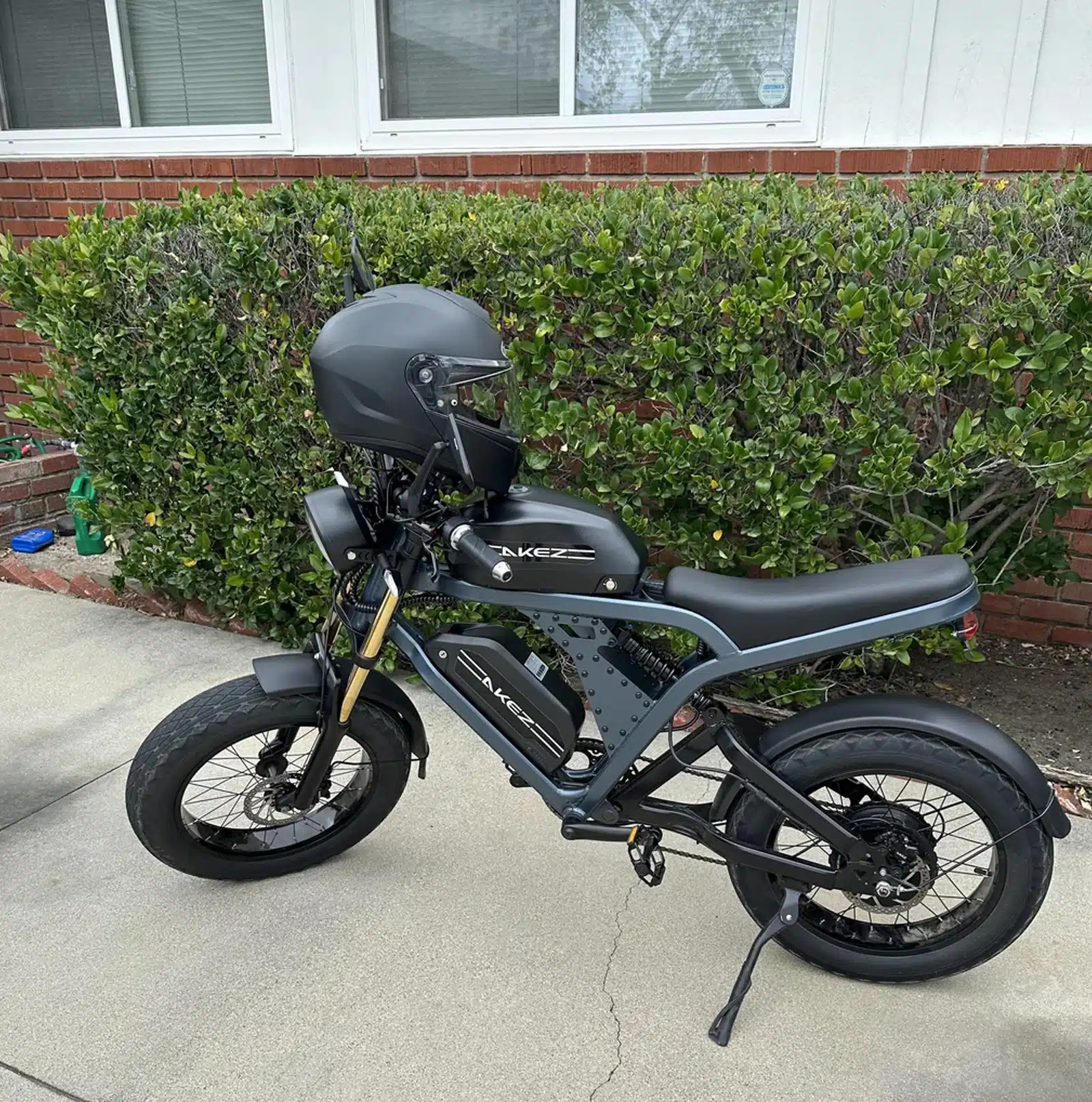Sunshine E-Ride as Your Partner Strong acceleration for quick starts